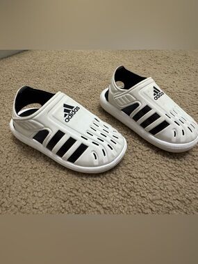Adidas Kids White & Black Slide Sandal Shoes - 8K